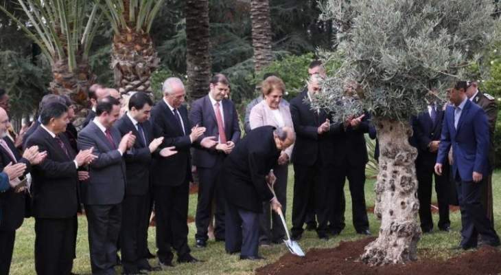 الرئيس عون يترأس احتفال غرس &quot;الشجرة المليون&quot; في حديقة القصر الجمهوري 