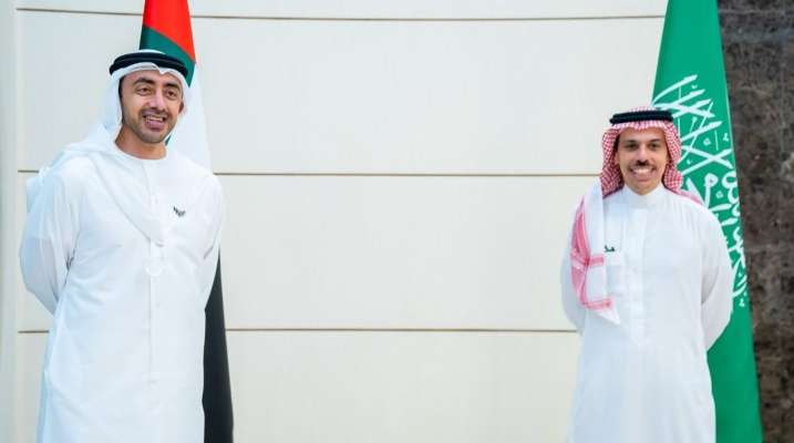 وصول وزيري خارجية الإمارات والسعودية إلى طهران للمشاركة في مراسم تشييع رئيسي