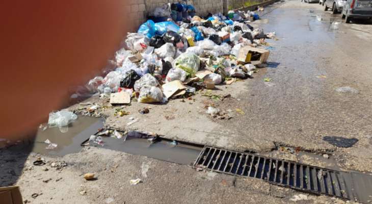أهالي بلدة كفررمان ناشدوا محافظ النبطية لمعالجة مشكلة تسرب مياه الصرف الصحي في بعض الشوارع