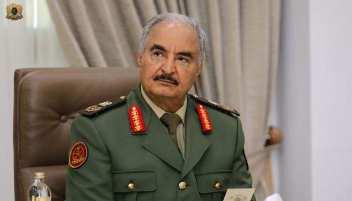 حفتر: الجيش الليبي لن يتردد في خوض المعارك من جديد لفرض السلام بالقوة