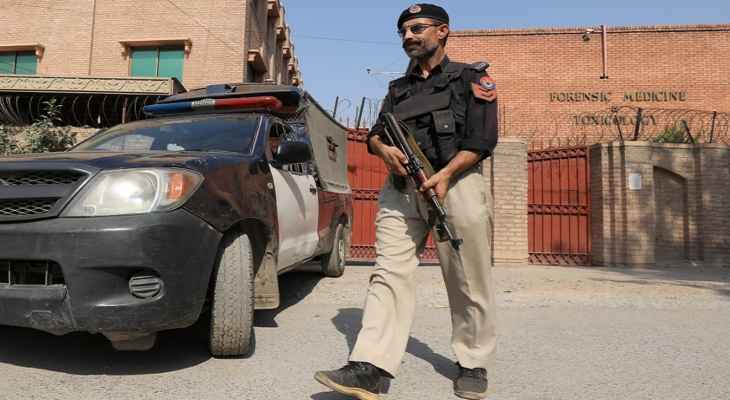 الشرطة الباكستانية: مقتل 9 من أفراد الشرطة في انفجار قنبلة بجنوب غرب البلاد