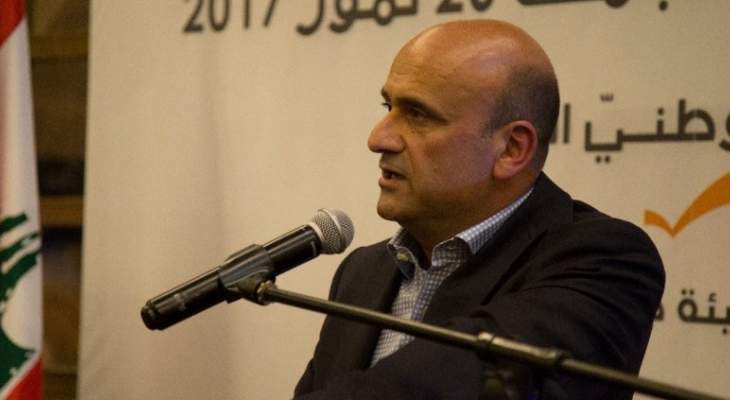 سيمون ابي رميا: نحن نطالب بفك احتجاز الحريري حتى يعود الى لبنان