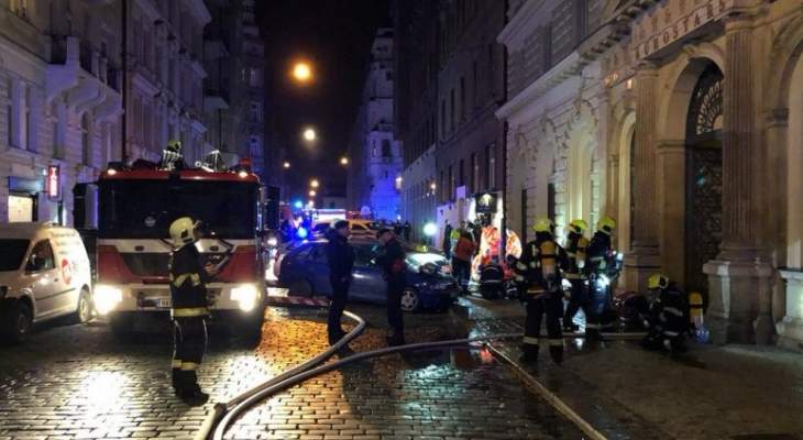 مقتل شخصين واصابة عشرات آخرين بحريق ضخم في فندق وسط مدينة براغ