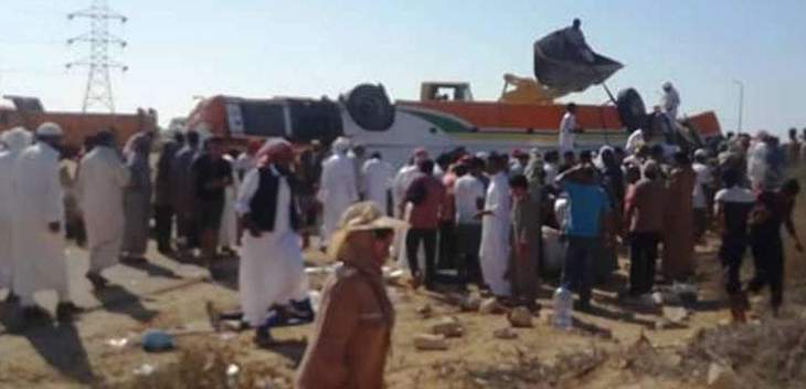 مقتل 12 شخصا وإصابة 29 آخرين بانقلاب حافلة سياحية على طريق الضبعة غربي مصر