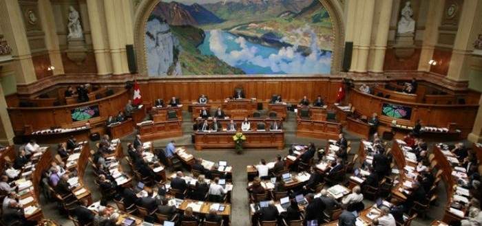 البرلمان السويسري يوافق على السماح بإعادة ترحيل المتطرفين إلى بلادهم