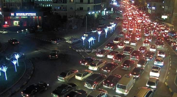 التحكم المروري: حركة المرور خانقة على كل الطرقات إلى الشيفروليه