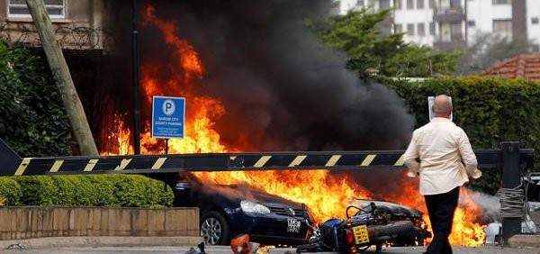 "أ.ف.ب": انفجار وإطلاق نار في مجمع يضم فندقا ومكاتب في نيروبي بكينيا