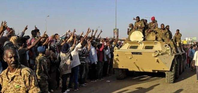الجيش السوداني يدعو المواطنين إلى الالتزام بحظر التجول