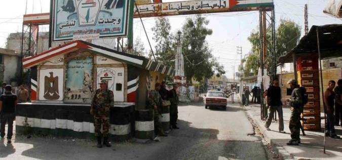 النشرة: إقفال الطريق بمخيم عين الحلوة إحتجاجا على الاجراءات الامنية للجيش