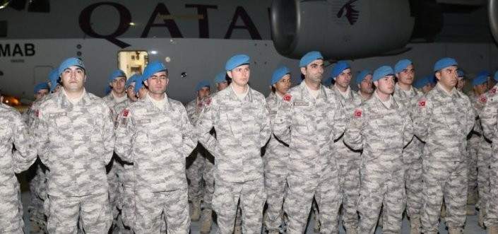 وصول دفعة تعزيزية جديدة من القوات المسلحة التركية الى قطر