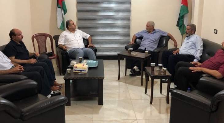 وفد من حماس التقى وفدا من الجبهة الشعبية: للتمسك بالأونرو ومواجهة استهدافها