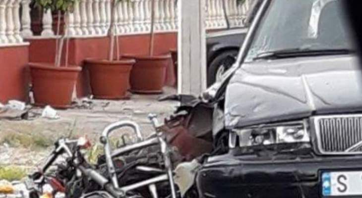 النشرة: سقوط جرحى بحادث سير عند مفرق السكسكيه 
