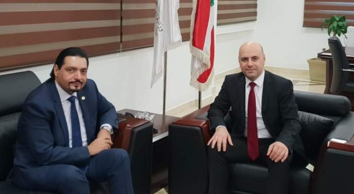 حاصباني بحث مع سفير قطر الواقع الصحي في البلدين  