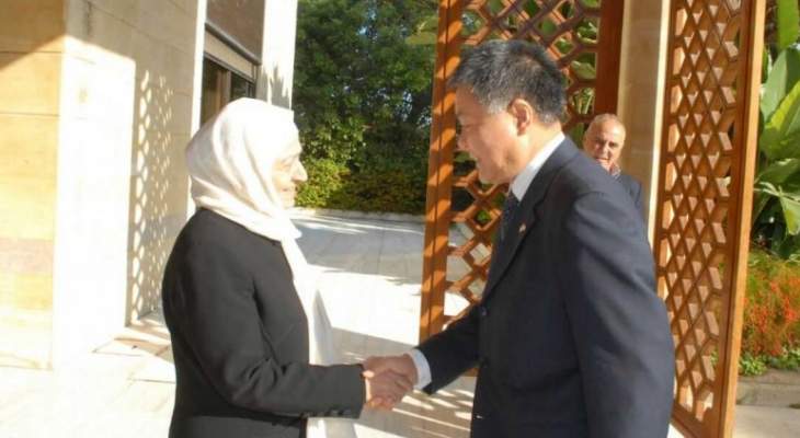سفير الصين التقى بهية الحريري: نتطلع لمزيد من التعاون مع صيدا 