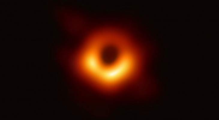 إطلاق أول صورة لثقب أسود