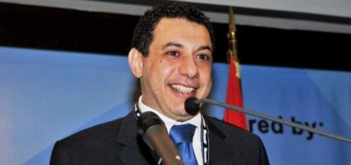 مصادر الشرق الأوسط: نزار زكا أضرب عن الطعام بعد تعثر وساطة لإطلاق سراحه