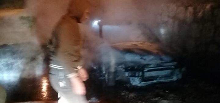 الدفاع المدني: حريق داخل سيارة في زاروت - الجيه