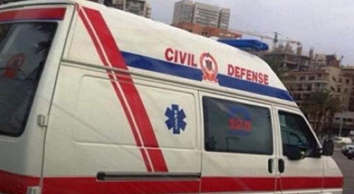 الدفاع المدني: نقل جثة رجل من شاطئ المارينا في الضبية إلى المستشفى