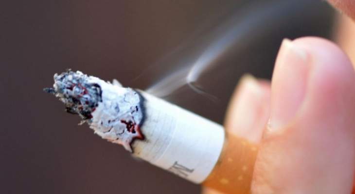 خطر الإصابة بالخرف يزداد لدى المدخنين