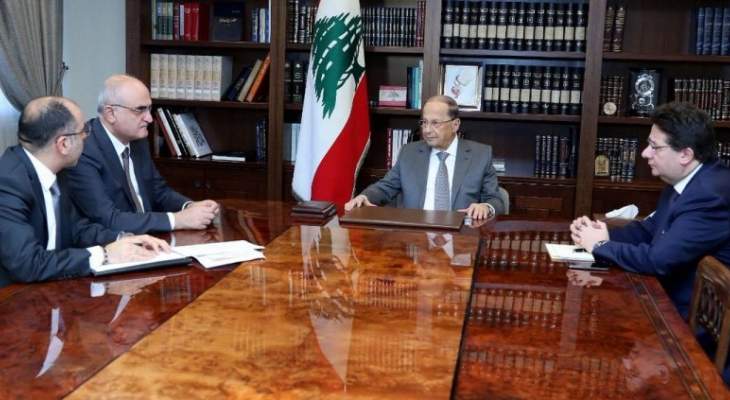 الرئيس عون عرض الأوضاع المالية مع علي حسن خليل وابراهيم كنعان