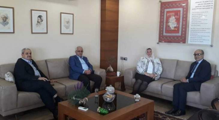 رئيسة الجامعة الإسلامية التقت سفير  تونس لدى لبنان