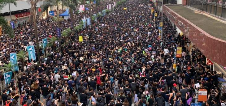 مسيرة ضخمة في هونغ كونغ ضد مشروع قانون تسليم مطلوبين للصين