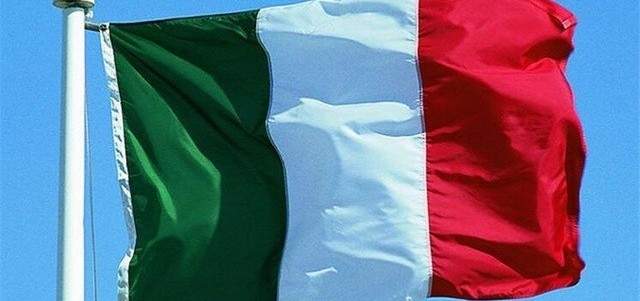 أ.ف.ب: الحكومة الشعبوية الإيطالية تعلن دعمها للسترات الصفراء في فرنسا