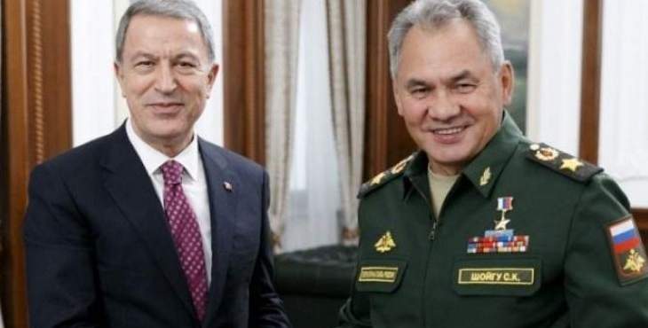وزيرا دفاع تركيا وروسيا يبحثان تدابير تهدئة التصعيد بإدلب