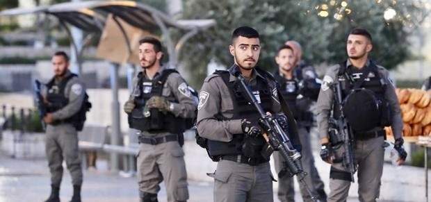 ارتفاع عدد إصابات عناصر الشرطة الإسرائيلية بعملية الطعن في القدس إلى 5