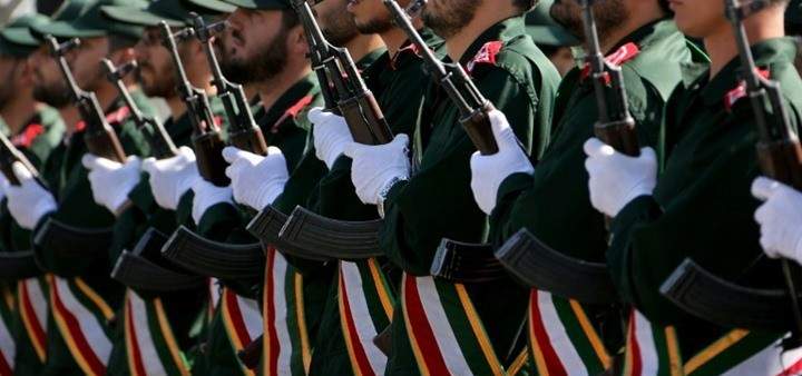 جماعة &quot;جيش العدل&quot; تتبنى الهجوم على قافلة للحرس الثوري جنوب إيران