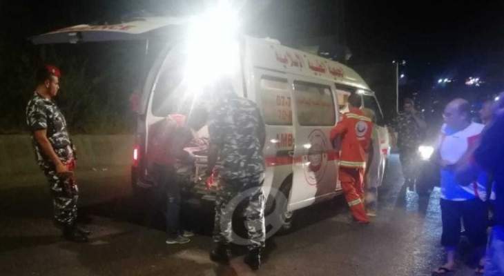 جريح في حادث صدم على طريق الضنية طرابلس 