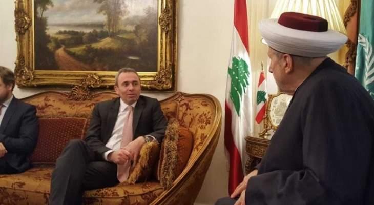 السفير البريطاني يزور طرابلس والشمال ويلتقي الشعار ورئيس بلدية طرابلس