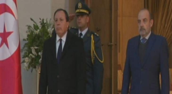وصول الوفد التونسي للمشاركة في أعمال القمة الإقتصادية 