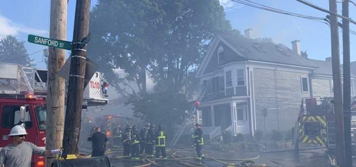 اندلاع حريق هائل في مدينة بوسطن بالولايات المتحدة