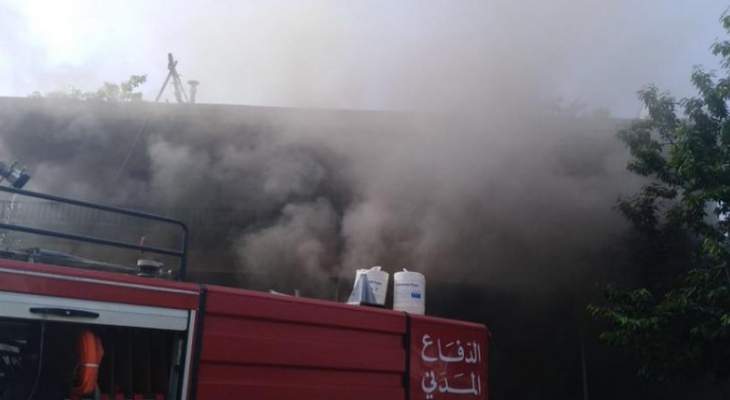  الدفاع المدني اخمد حريقا في خزان مازوت ومولد كهربائي في منطقة الجناح