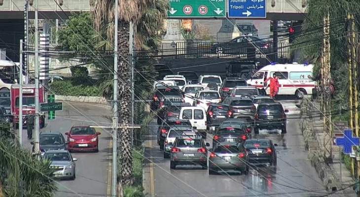 التحكم المروري: جريح نتيجة تصادم بين سيارتين عند ساحة انطلياس 