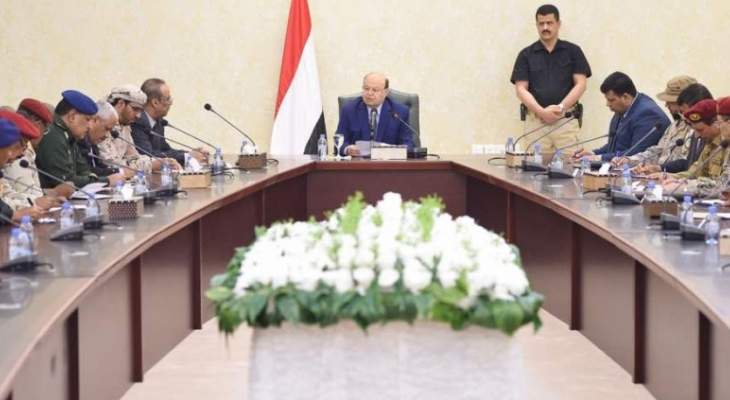 هادي وجّه بتشكيل عمليات مشتركة مع التحالف لضبط الأمن في عدن باليمن