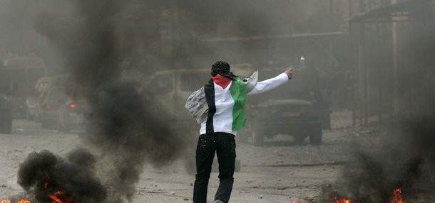 جمعة &quot;انتفاضة القدس&quot;: 7 شهداء وعشرات الجرحى بقنص الإحتلال