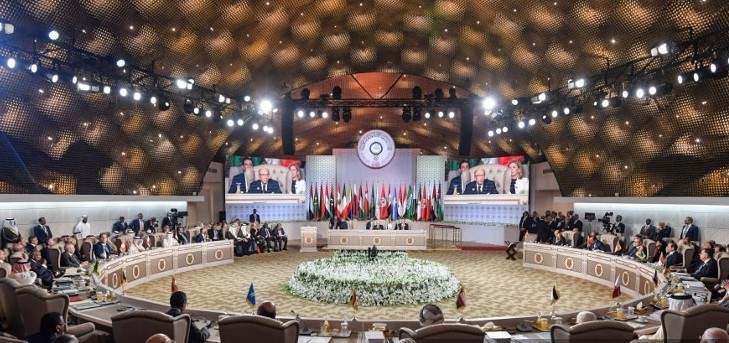 الرئيس التونسي يرفع الجلسة الإفتتاحية للقمة العربية للسادسة بتوقيت بيروت