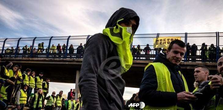 داخلية فرنسا: 33500 متظاهر من أصحاب السترات الصفراء بجميع أنحاء البلاد