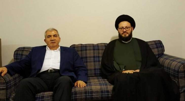 محمد الحسيني التقى رياض سيف: حزب الله لا يعبر عن الموقف الشيعي