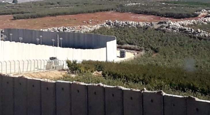النشرة: القوات الإسرائيلية تواصل تأهيل الطريق العسكري المحاذي للجدار العازل