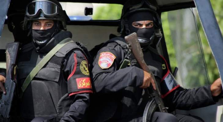 مقتل إرهابيين باشتباكات بين الأمن المصري وعناصر مسلحة على طريق الواحات