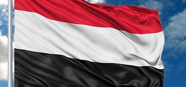 مصدر عسكري يمني: إطلاق صاروخ زلزال 1 على تجمعات لقوات هادي والسعودية 