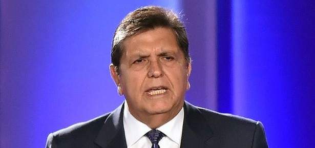 انتحار رئيس البيرو السابق آلان غارسيا قبل لحظات من القبض عليه