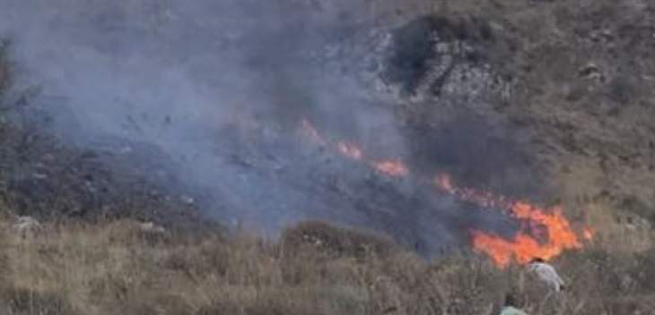  حريق في خراج بلدة القليعة لليوم الثاني تم اخماده   