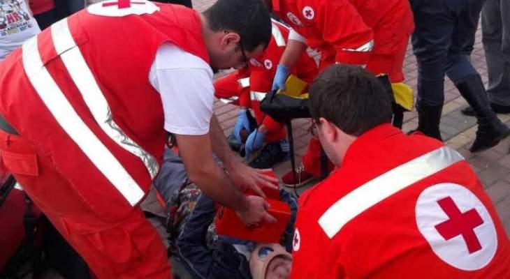 الصليب الأحمر:نقل جريحين بحالة إنعاش قلبي رئوي من حادث سير في الميناء