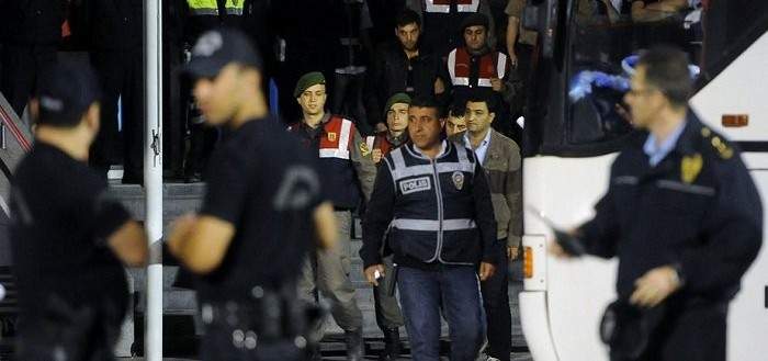  الاناضول: 63 عنصراً من الشرطة الخاصة التركية يتوجهون إلى منطقة عفرين