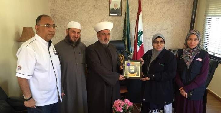 سفير ماليزيا وزع حصصا غذائية لنازحين ولبنانيين في بعلبك