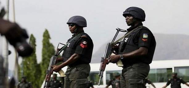 شرطة نيجيريا اعتقلت قياديا في بوكو حرام متهما بالتخطيط لتفجيرات 2015